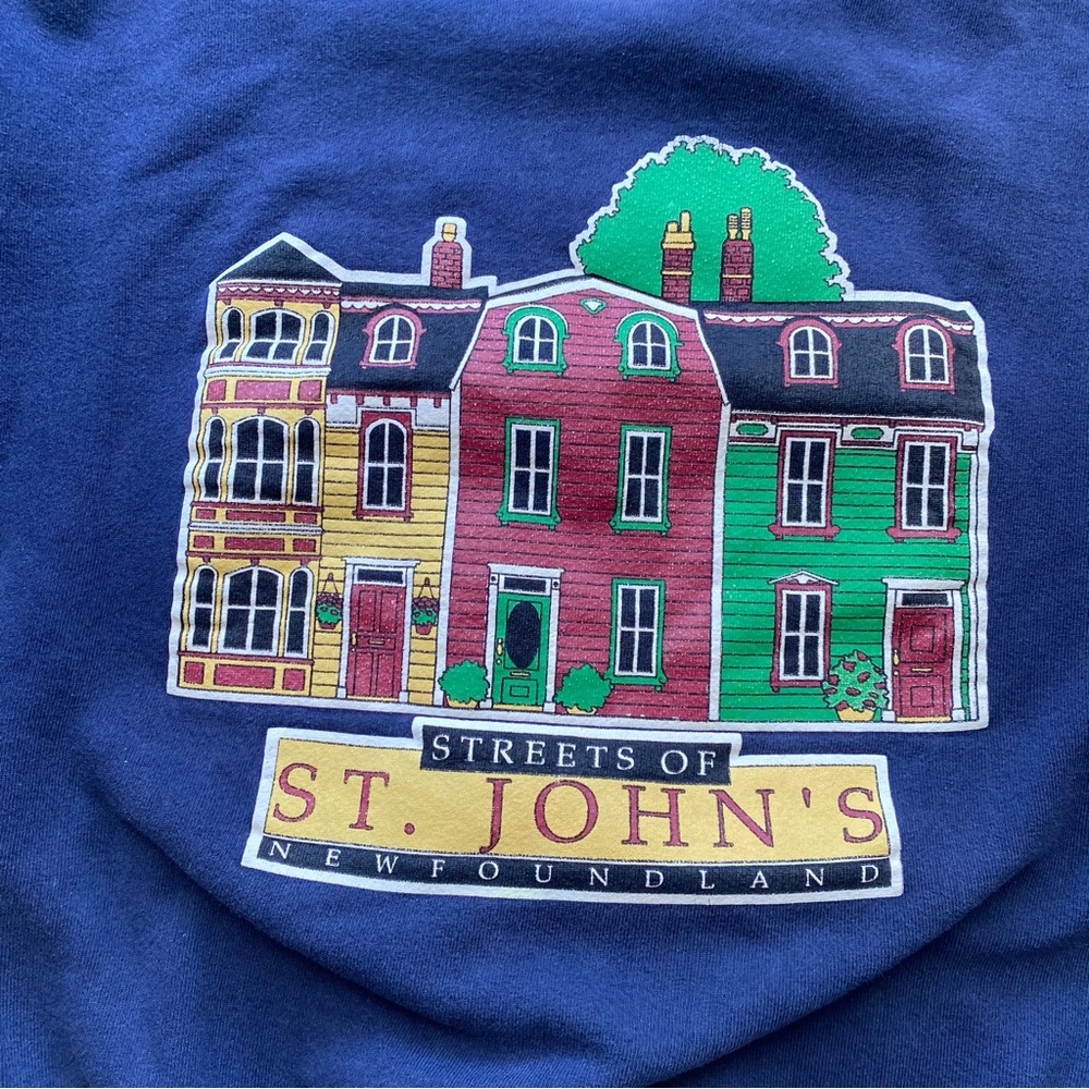 90s Streets of St. John’s Newfoundland Graphic Sweatshirt Size Small Blue Granny - Picture 15 of 15